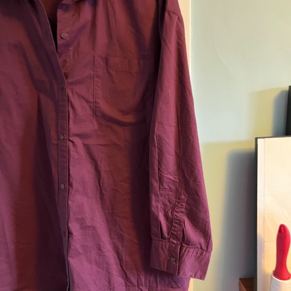 Old Navy 100% Cotton Boyfriend Shirt, Latge, Burgundy - Picture 5 of 7